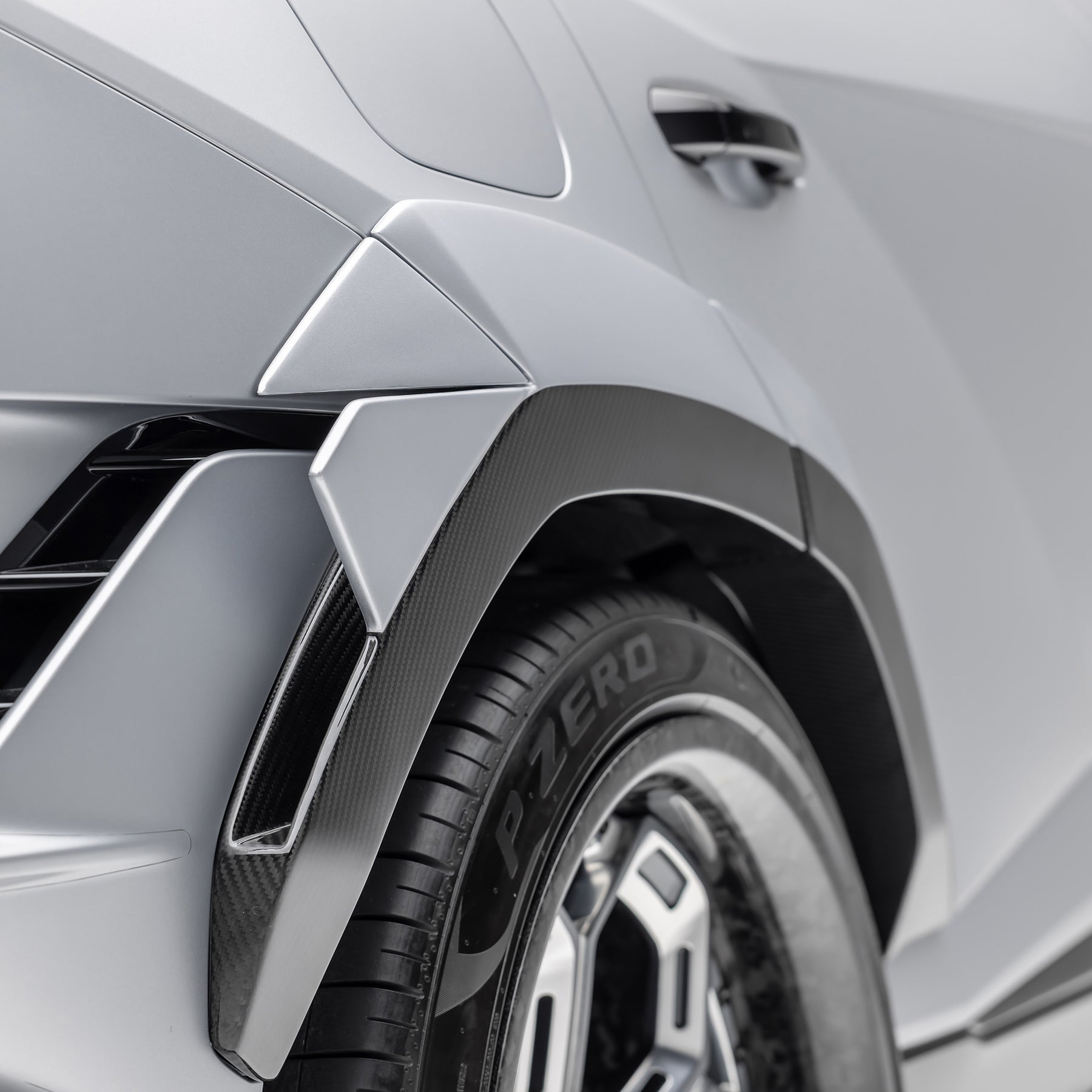 Vorsteiner 5090LOV Lamborghini Urus Performante Edizione Aero Fender Flares (Not Compatible if Canards 2027LOV are selected)