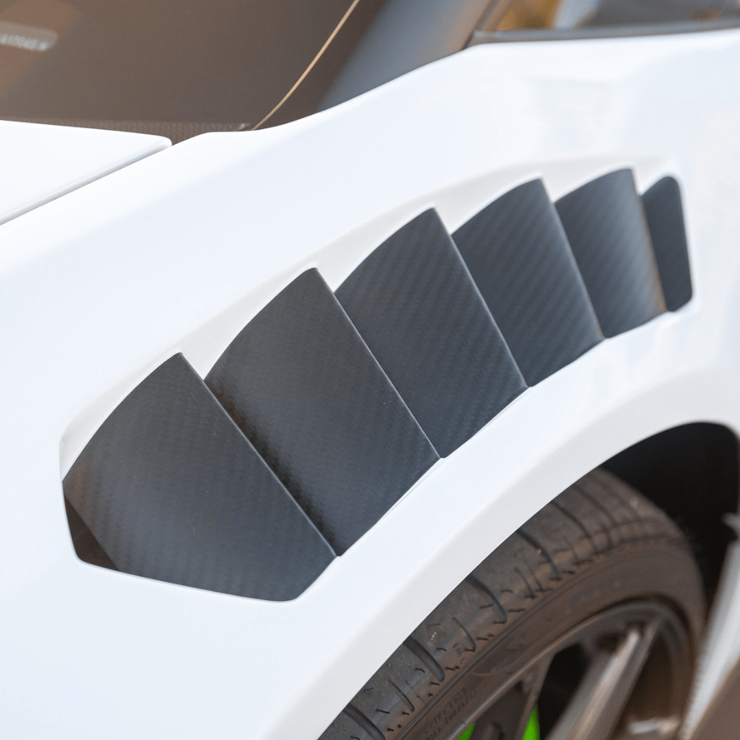 Vorsteiner 0940LOV Lamborghini Huracan Novara Edizione Aero Front Fenders w/Integrated Vents and Splash Shields (2x2 Gloss Carbon)