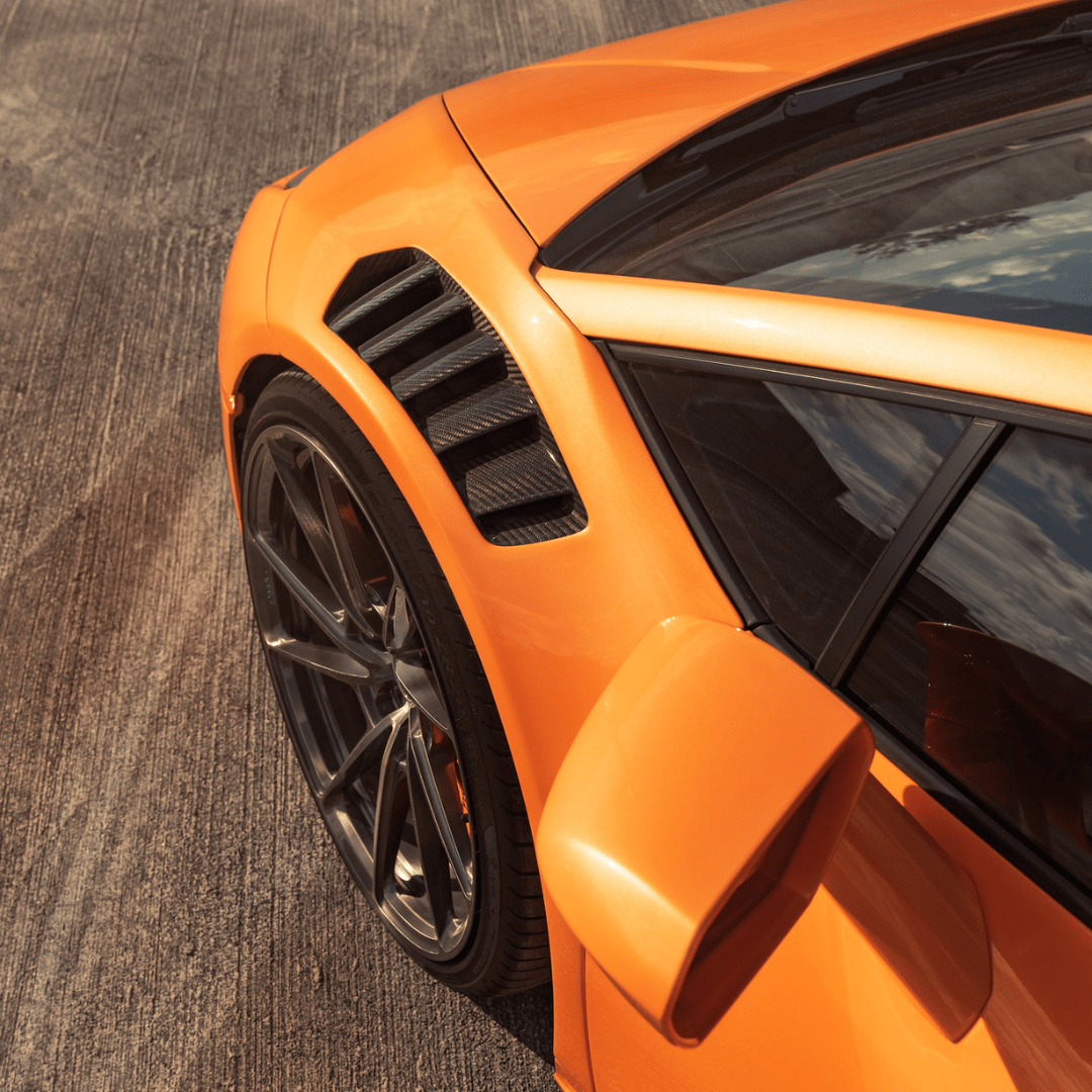 Vorsteiner 0940LOV Lamborghini Huracan Novara Edizione Aero Front Fenders w/Integrated Vents and Splash Shields (2x2 Gloss Carbon)