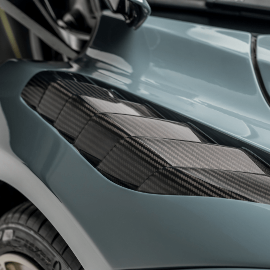 Vorsteiner MVS2090 McLaren 720S Coupe Silverstone Edition Aero Front Fenders w/ Integrated Vents.