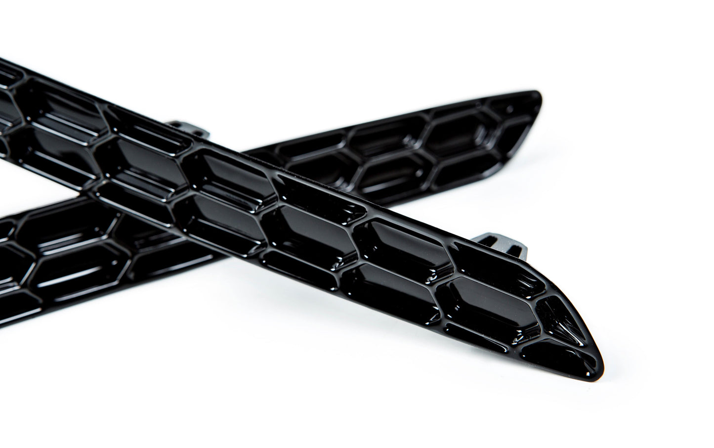 Acexxon R01-10-2 BMW Gloss Black Rear Reflector Insert Set - Honeycomb