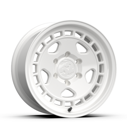 fifteen52 Turbomac HD Classic 17x8.5 / 5x150 BP / 0ET / 110.3mm CB / 4.75in BS / Classic White Wheel