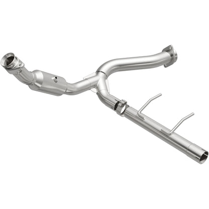 MagnaFlow Direct Fit Catalytic Converter 2007-2008 Ford Expedition/Navigator V8-5.4L