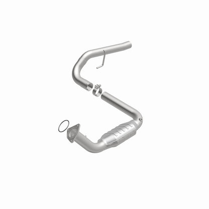 MagnaFlow Direct Fit Catalytic Conv 02-06 Cadillac Escalade / 02-06 GM Yukon (Inc Denali) 6.0L D/S