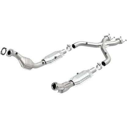 MagnaFlow Direct Fit Catalytic Converter 99-01 Ford Mustang 4.6L