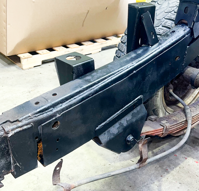 RustBuster Rust Buster 2004-2012 Chevy Colorado & GMC Canyon Rear ward Leaf Spring Mount - Right