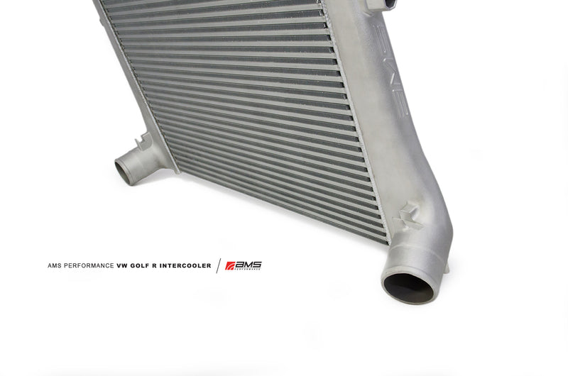 AMS AMS.21.09.0001-1 FRONT MOUNT INTERCOOLER VW GOLF R MK7
