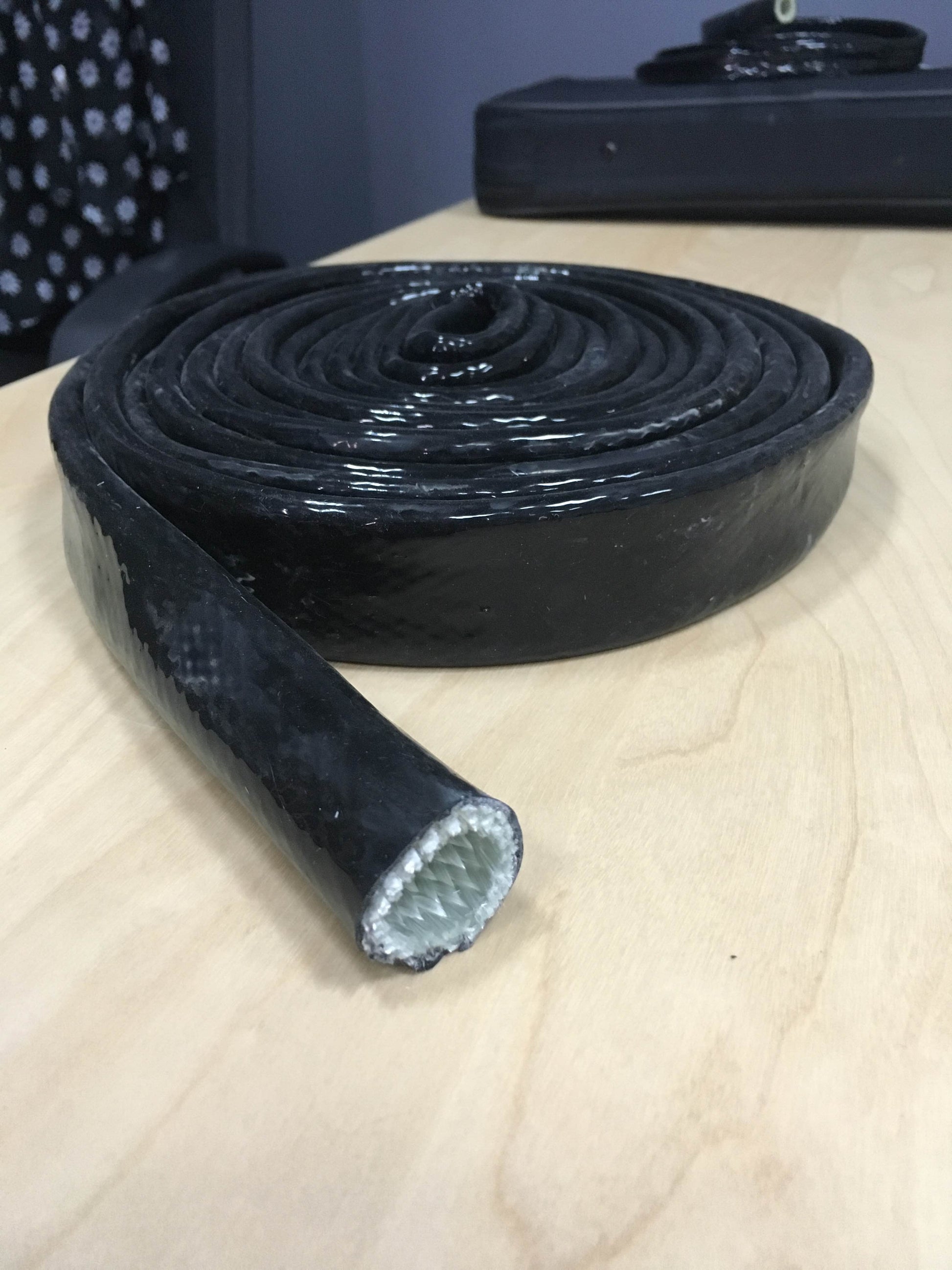 ARD 150013 BLACK SILICONE FIBERGLASS SLEEVE