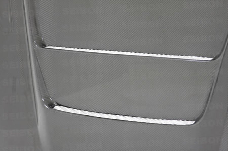 Seibon 90-94 Nissan Skyline R32 (BNR32) DVII Carbon Fiber Hood