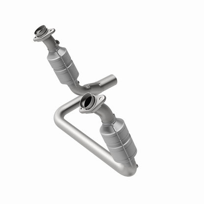 MagnaFlow Direct Fit Catalytic Converter 04 Dodge Durango 3.7L/4.7L