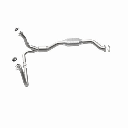 MagnaFlow Direct Fit Catalytic Converter 01-05 Chevy Blazer 4.3L 4WD