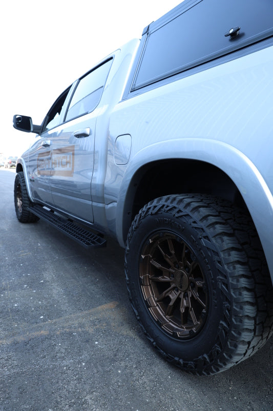 GEN-Y Hitch Gen-Y 20-25 GM 2500/3500 Standard Cab Running Boards