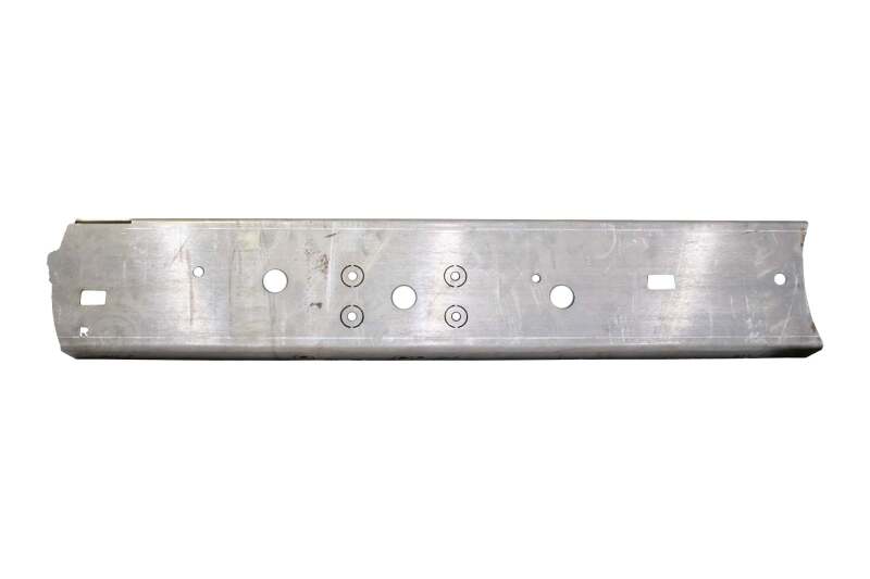 RustBuster 05-15 Toyota Tacoma Access Cab Crew Cab Front Body Mount Right