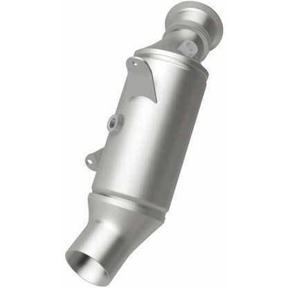 MagnaFlow Direct Fit Catalytic Converter 2015 BMW 640i/740i Underbody