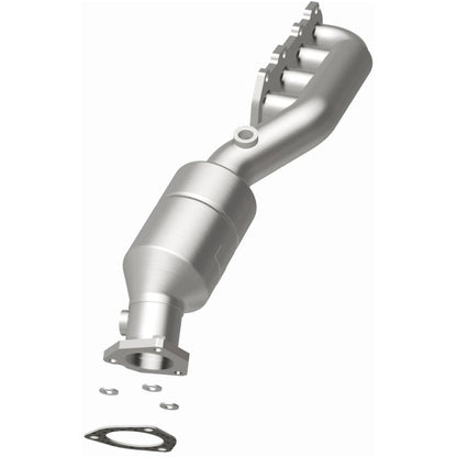 MagnaFlow Direct Fit Catalytic Converter 02-04 VW Passat 4.0L