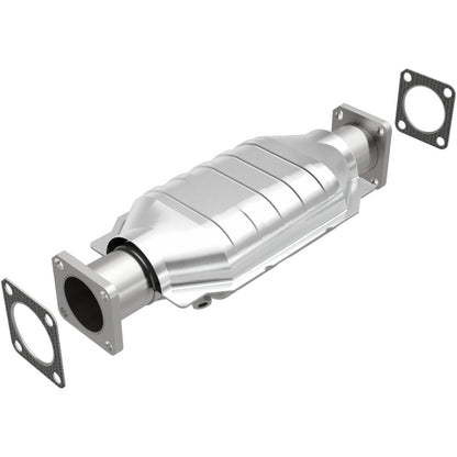 MagnaFlow California Direct Fit Catalytic Conv 75-82 Chevrolet LUV 1.8L / 86-91 Isuzu Trooper 2.3L