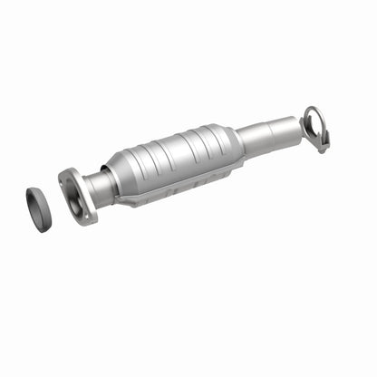 MagnaFlow Direct Fit Catalytic Converter 04 Toyota Sienna 3.3L