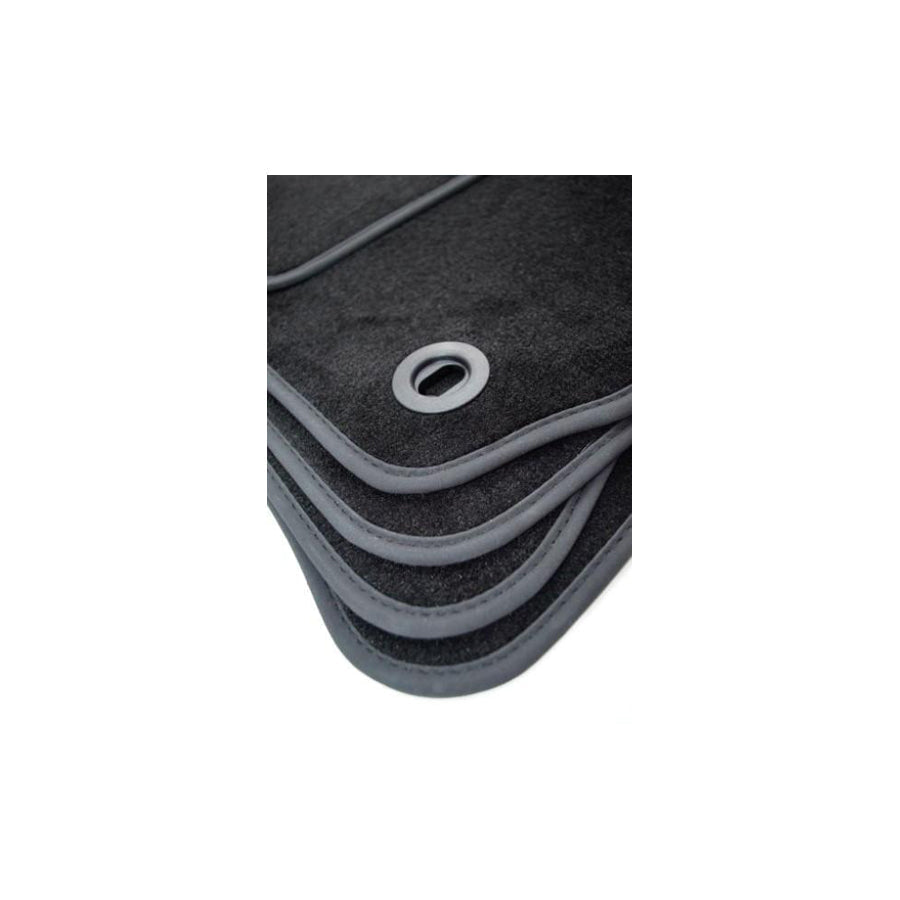 Custo Pol Maz75C Floor Mat Set for Mazda 6