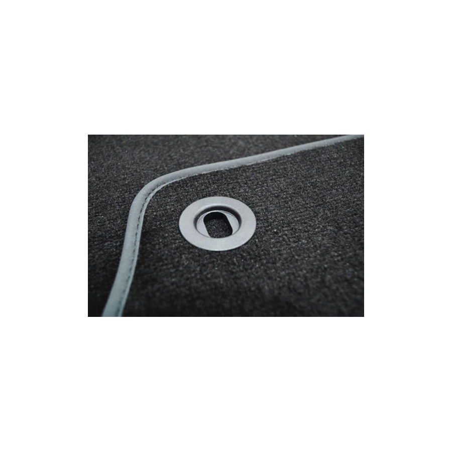 Custo Pol Pgt301S Floor Mat Set for Peugeot 2008 II (U_)