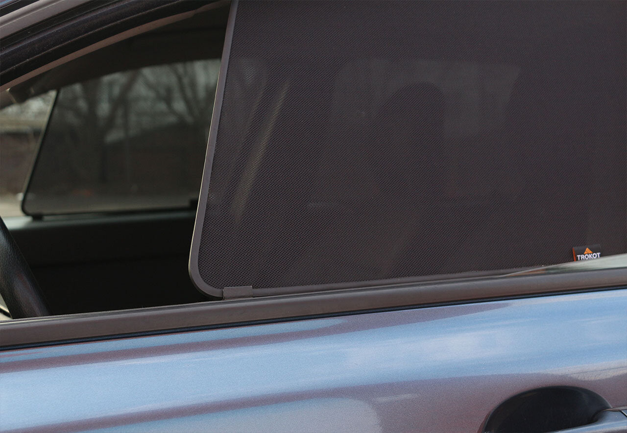 Heyner TROVWT5cF Volkswagen Transporter T5 With Cut - Front Windows Shades Set Of 2Pcs.