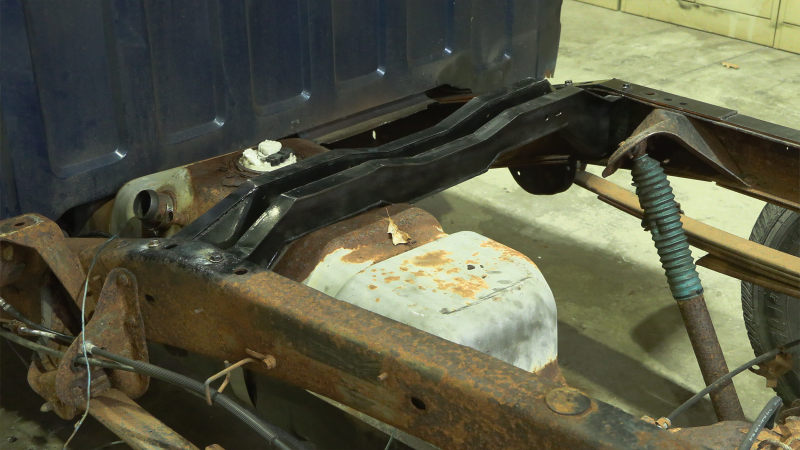 RustBuster Rust Buster 1988-1998 Chevy C/K1500 Fuel Tank Crossmember