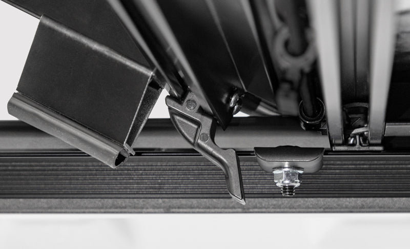Access LOMAX Tri-Fold Cover 26-27 Ford Ranger - 5ft Standard Bed