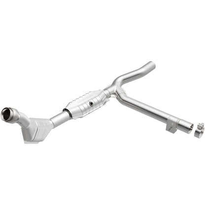 MagnaFlow Direct Fit Catalytic Converter 99-00 F-150 4.2L V6 2WD P/
