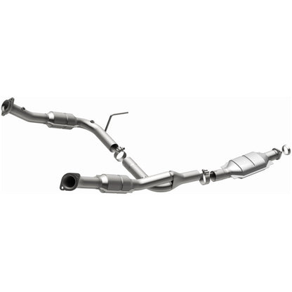 MagnaFlow Direct Fit Catalytic Converter Explorer 02-04 4.6L OEM