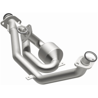 MagnaFlow Direct Fit Catalytic Converter 01-03 Toyota Sienna 3.0L