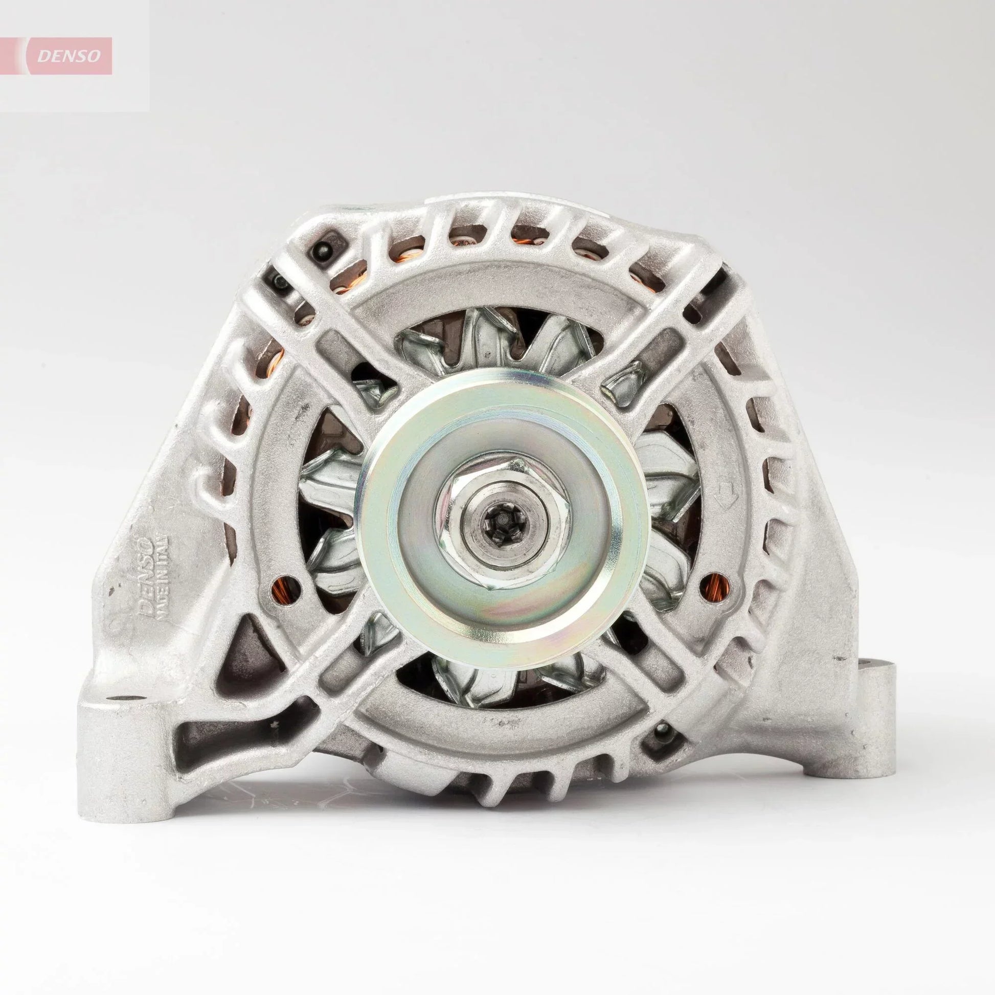 DENSO DAN1085 Alternator