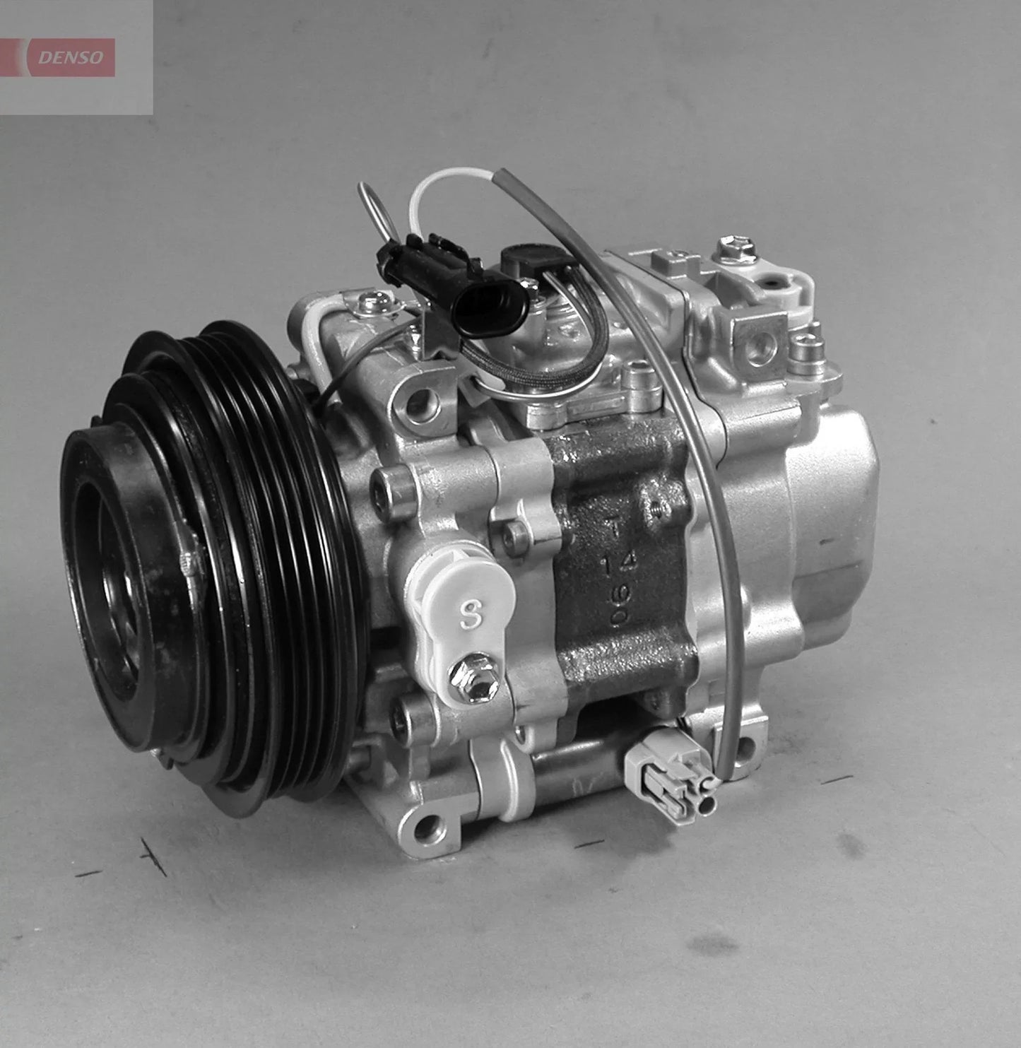 DENSO DCP09012 Compressor, Air Conditioning for Fiat Punto