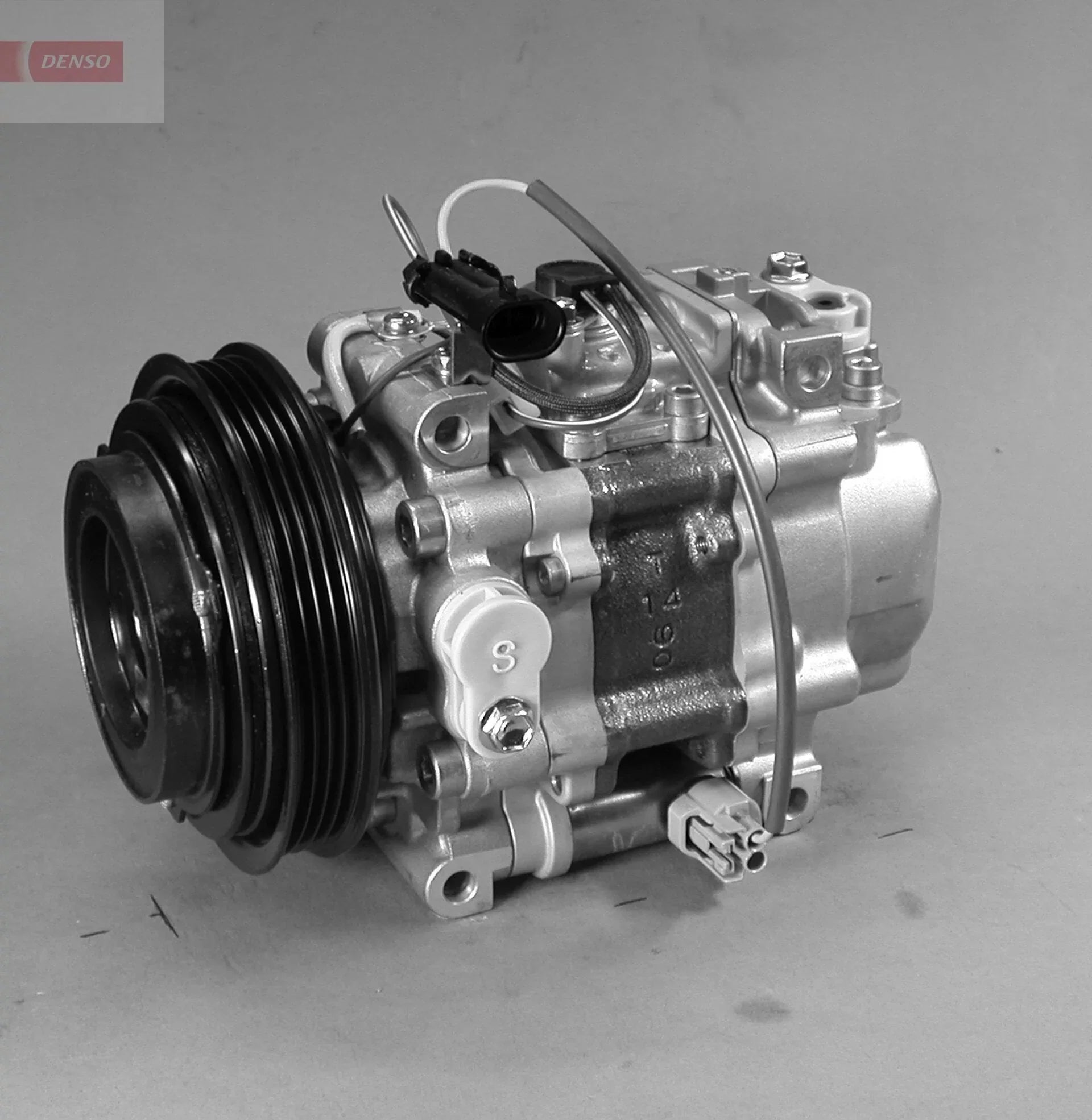 DENSO DCP09012 Compressor, Air Conditioning for Fiat Punto