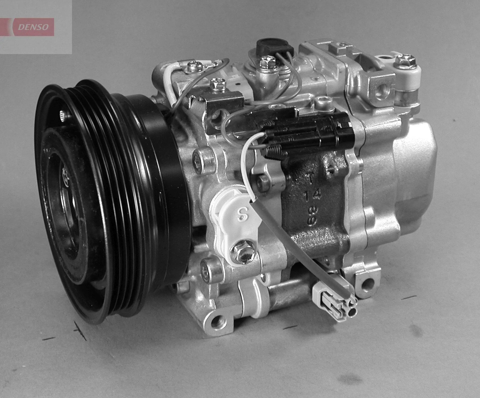 DENSO DCP09014 Compressor, Air Conditioning