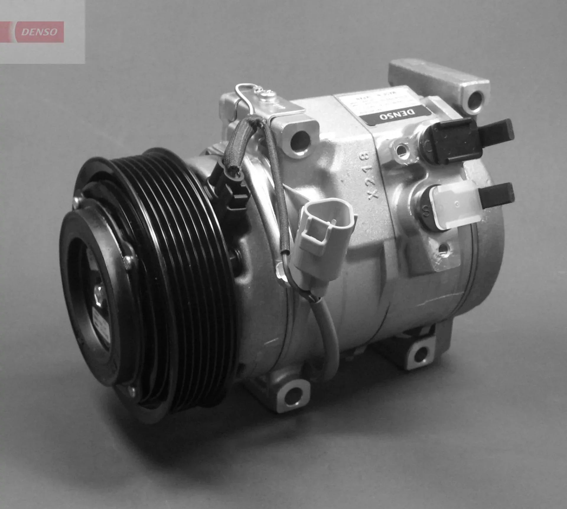 DENSO DCP50080 Compressor, Air Conditioning for Toyota Previa / Estima II (Xr30)