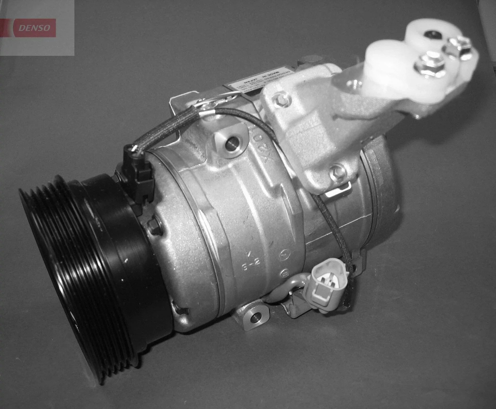 DENSO DCP50083 Compressor, Air Conditioning for Toyota Avensis Verso (M2)