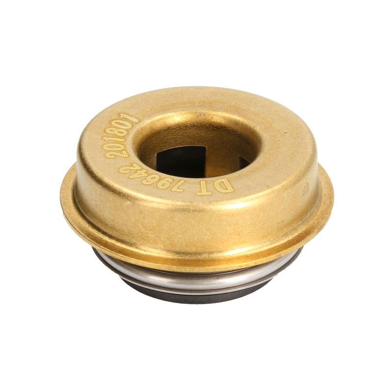 DT A/C 4.20082 Water Pump Shaft Shaft Seal