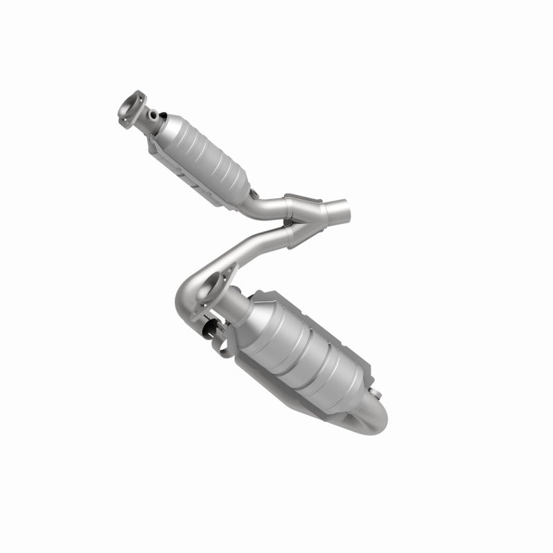 MagnaFlow Direct Fit Catalytic Conv 05-06 Dodge Dakota/2006 Mitsubishi Raider 3.7L Y-Pipe Assembly