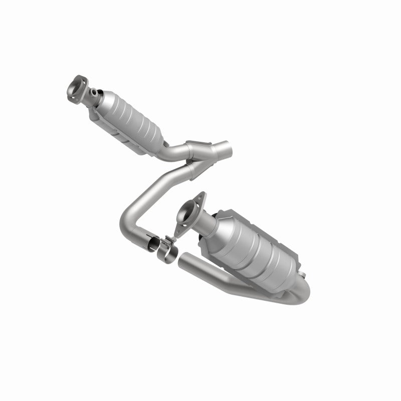 MagnaFlow Direct Fit Catalytic Conv 05-06 Dodge Dakota/2006 Mitsubishi Raider 3.7L Y-Pipe Assembly