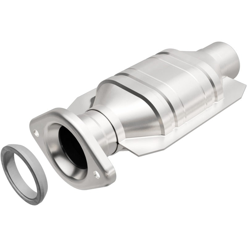 MagnaFlow Direct Fit Catalytic Converter 01-03 Highlander underbody