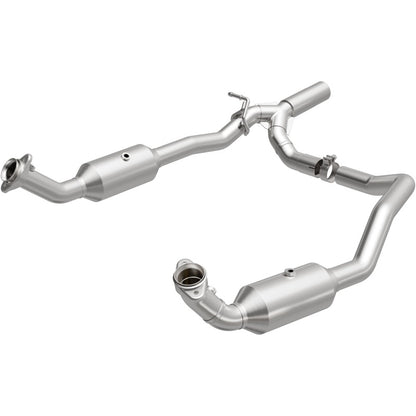 MagnaFlow 17-18 Ford E-350 6.8L Direct Fit Converter