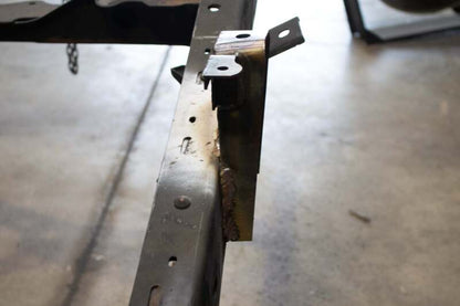 Rustbuster Front Bed Mount Left Side