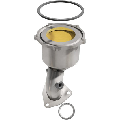 MagnaFlow Direct Fit Catalytic Converter 96-98 Toyota Rav4 2.0L (CA Emissions)