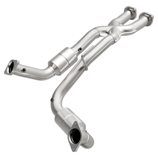 MagnaFlow Direct Fit Catalytic Converter Jeep Grand Cherokee SRT-8