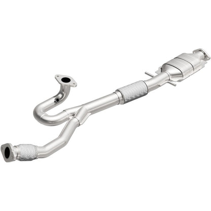 MagnaFlow Direct Fit Catalytic Converter 10-14 LaCrosse 3.0/3.6L