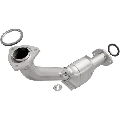 MagnaFlow Direct Fit Catalytic Converter 02-04 Tacoma 2.4L front 50S