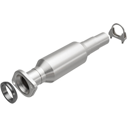 MagnaFlow 04-06 Toyota Sienna 3.3L Direct Fit Converter