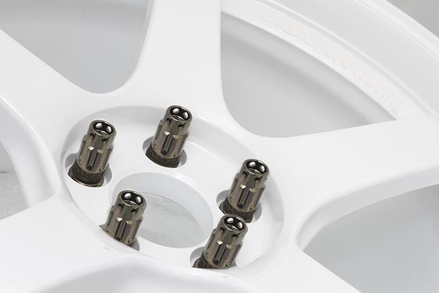 MUTEKI 34947T LUG NUTS KIT SR45-S LOCK SET 12X1.25 45MM SMOKE TITANIUM W/RED WASHERS