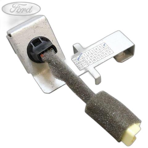 downloaded_images\genuine-ford-1502831-ranger-ns-interior-foot-room-light-lamp-2008-2012-1-1jW1Ng-2kw7dwO-ZZYjGrEJQO4M5D0zIC.jpg