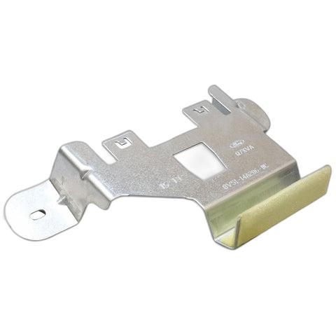 downloaded_images\genuine-ford-1689003-wiring-clip-1-1dIR4beCw8XAlZaXSea4i0yD7oN_t3I8E_d28f03d9-5ca7-4934-bd8c-783ddafd939e.jpg