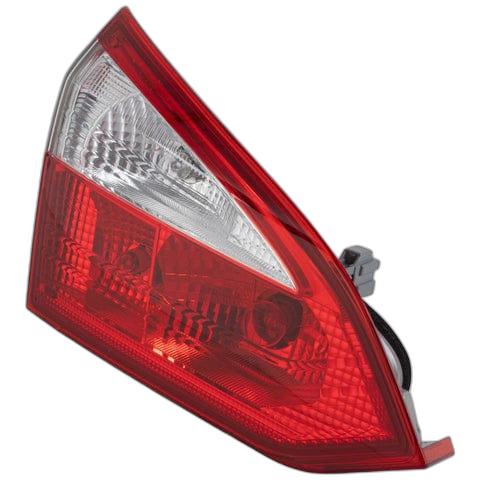 downloaded_images\genuine-ford-1775997-focus-estate-rear-ns-left-light-tail-lamp-cluster-1-1nSiKce-5H-j9tPWUiU585xzf41PxODcb.jpg